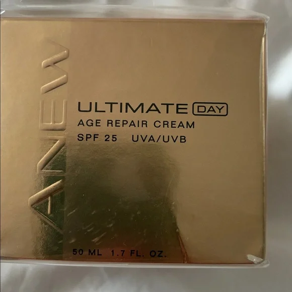 NEW Anew Ultimate Day Age Repair Cream - Picture 3 of 3